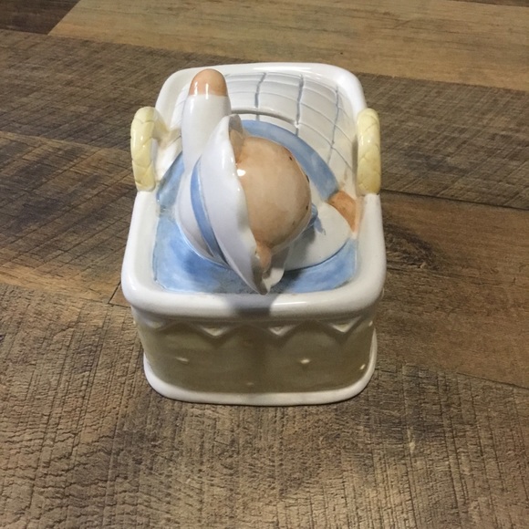 Baby Bank - Picture 5 of 5